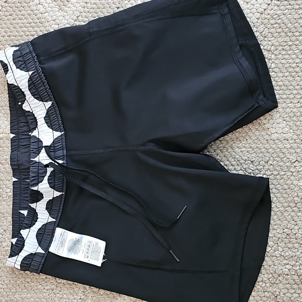 ADIDAS x MARIMEKKO Marathon 2in1 Shorts Size Small 3" - Picture 6 of 11